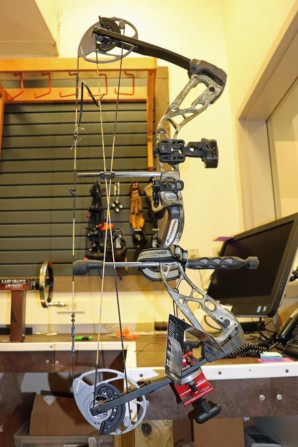 the diamond edge compound bow 