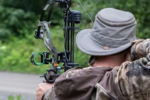 Predator Archery Raptor Compound Bow Kit Review
