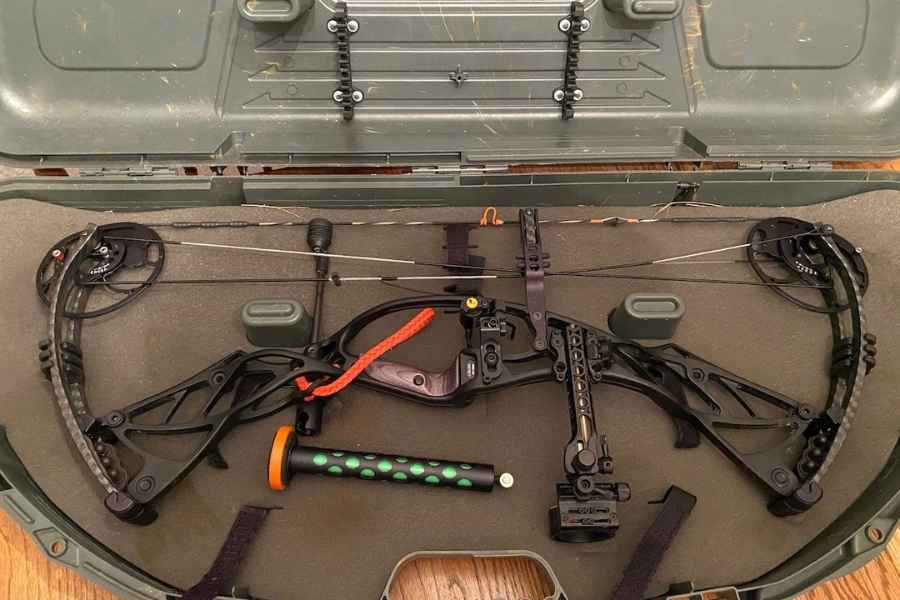 the hoyt defiant compound bow in a bowcase